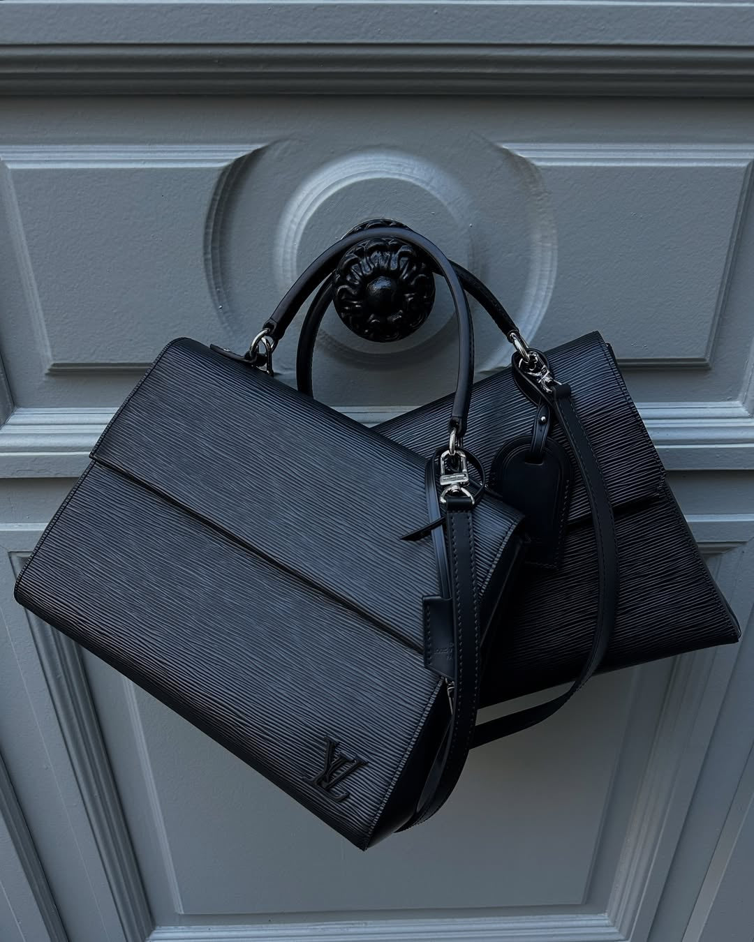 louis vuitton second hand bag black epis