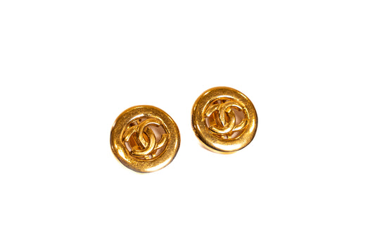 BOUCLES D'OREILLES CHANEL